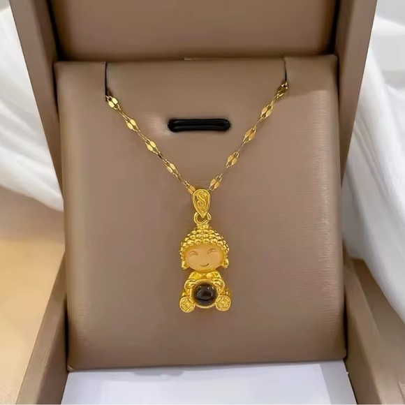 18K Gold Plated Bohemian Buddha With Projector Stone Pendant Necklace - Picture 3 of 10